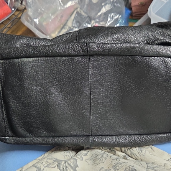 *Elliot Lucca Extra Large Purse! - Picture 16 of 16